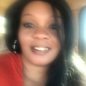 Meet your Posher, Lekesia